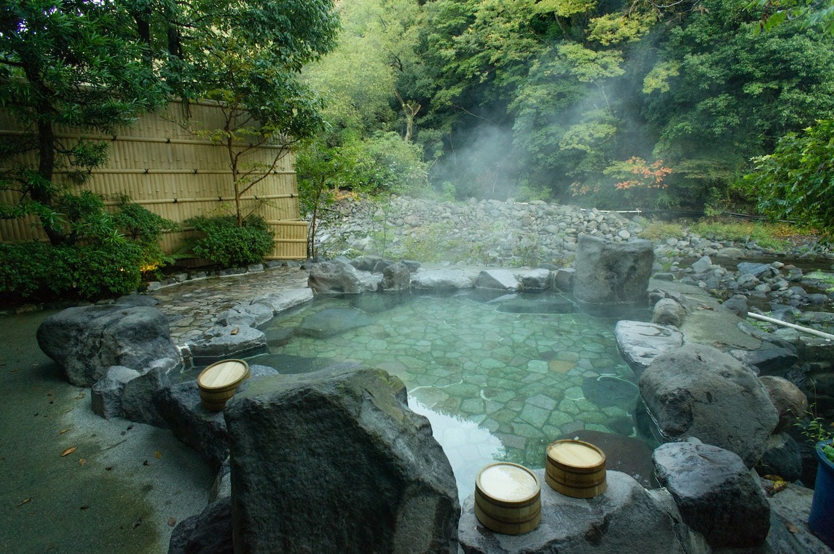 Khoáng nóng tại Alluvia có thể ứng dụng đa dạng: tắm trị liệu, onsen, spa hoặc sản xuất nước khoáng đóng chai