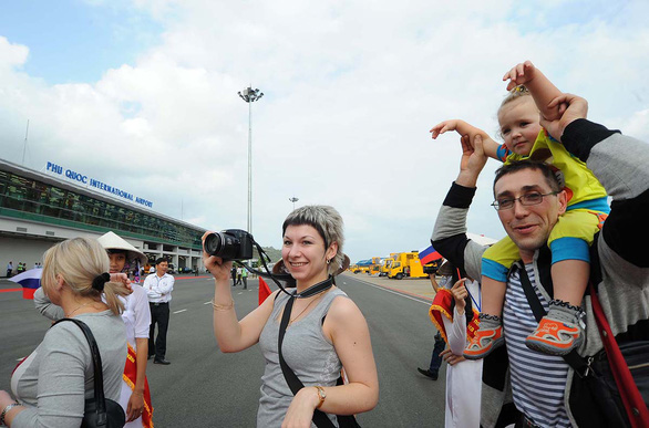 Lượng du khách nội ngoại địa đổ về Phú Quốc ngày càng đông