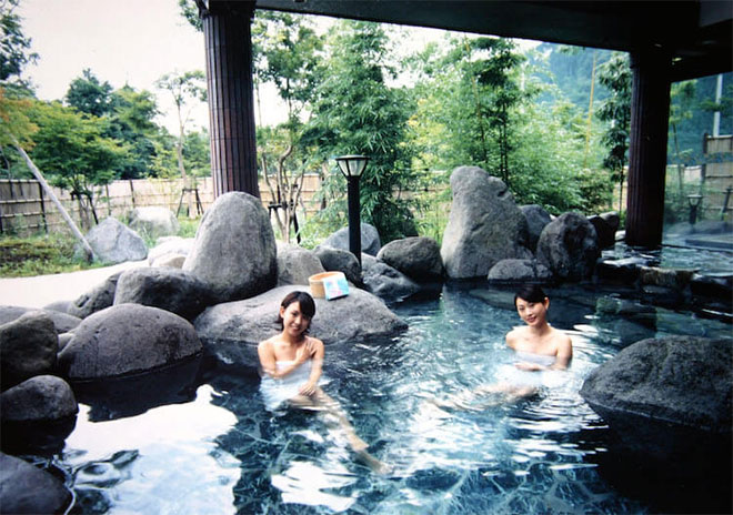 Tắm khoáng nóng Onsen có rất nhiều lợi ích trong việc chăm sóc sức khỏe 