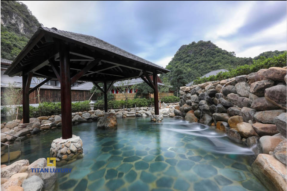 Nguồn suối khoáng nóng quý giá Quang Hanh sẽ được dẫn vào từng căn biệt thự Sun Onsen Village