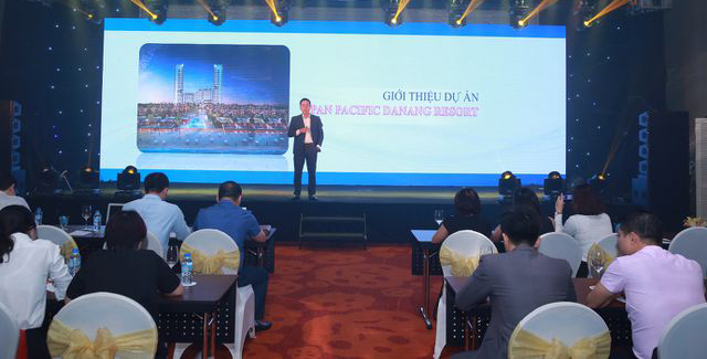 Ông Trần Đức Hiền - Phó giám đốc Khối kinh doanh phát biểu trong sự kiện 