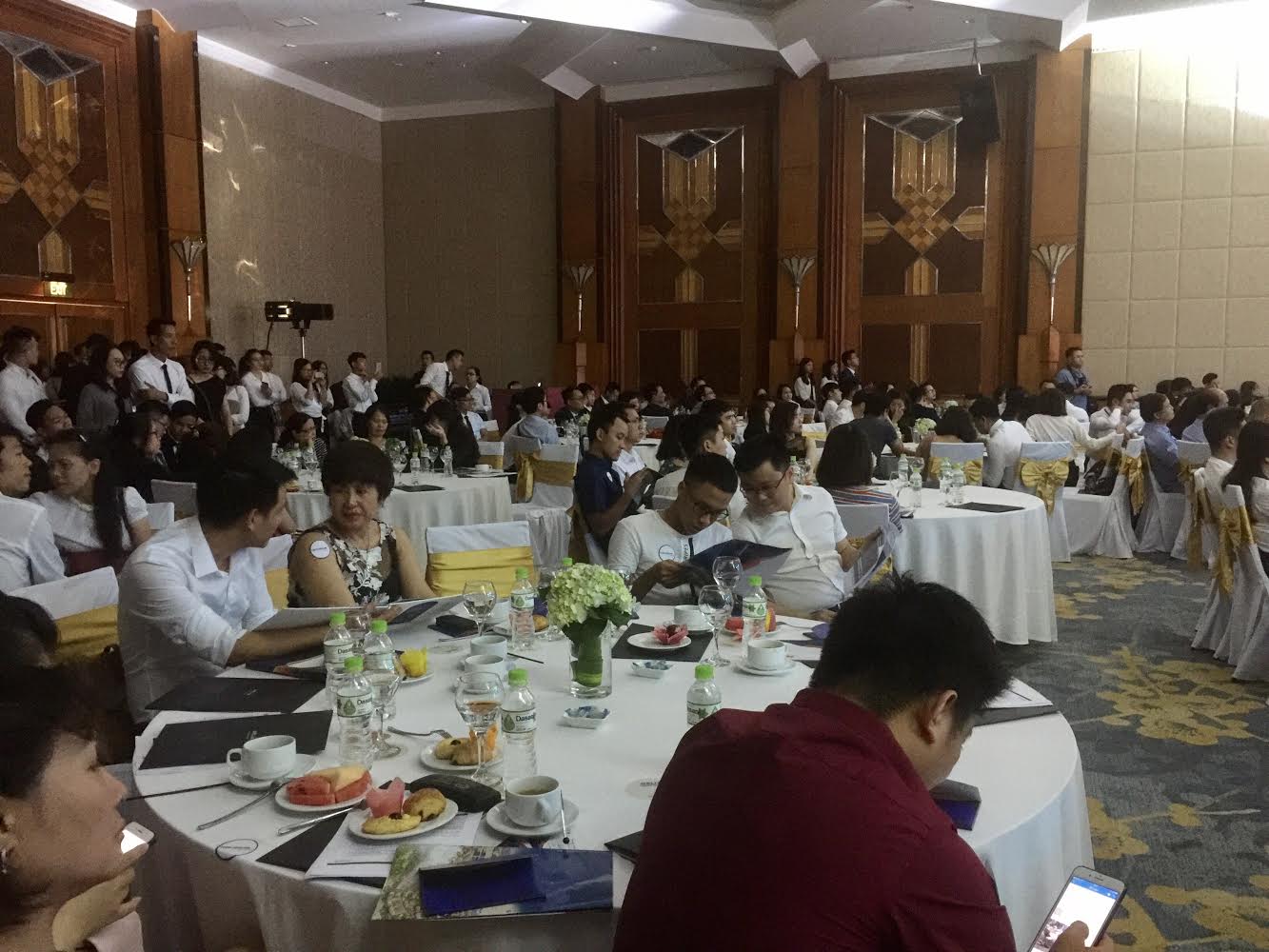 Sự kiện thu hút hàng trăm nhà đầu tư từ khắp các tỉnh thành trên cả nước
