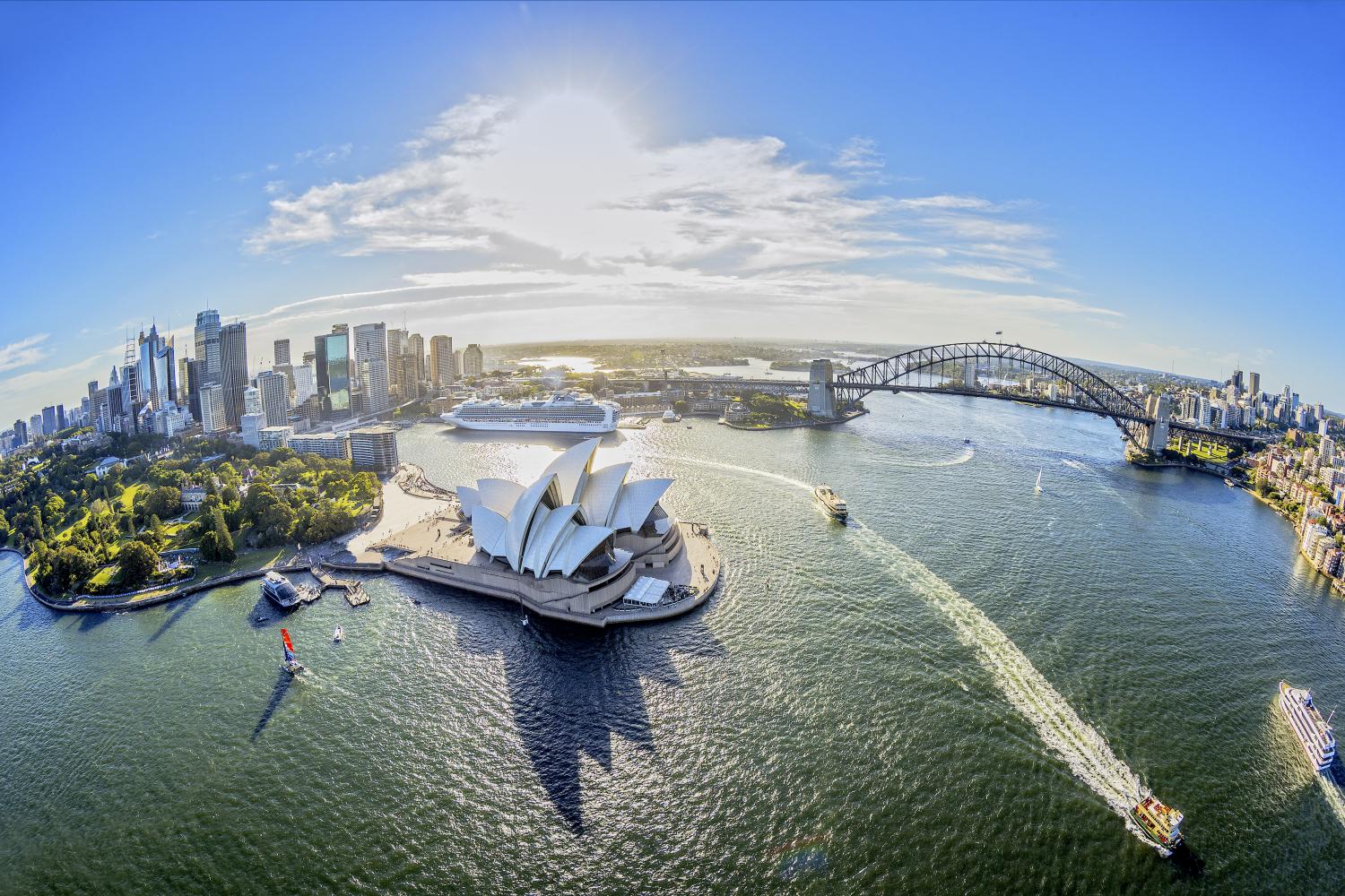 Sydney - thành phố lớn nhất của Úc là một điểm tụ tập trung kinh tế thương mại